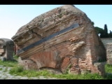 01620 ostia - regio ii - insula vii - teatro (ii,vii,2) - fragment - via delle corporazioni.jpg